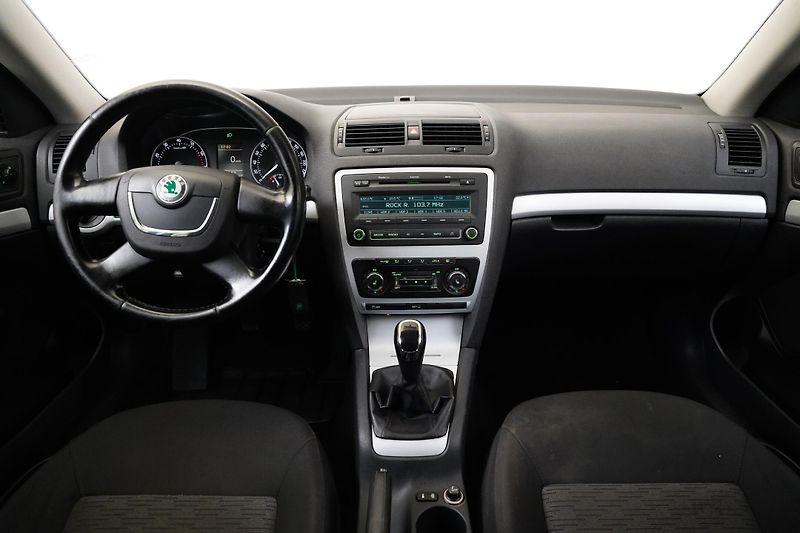 Škoda Octavia - fotka 5 z 21