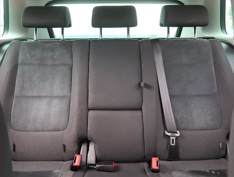Volkswagen Tiguan (2013) 2.0 TDI, 4X4, Serv.kniha - fotka 10 z 17