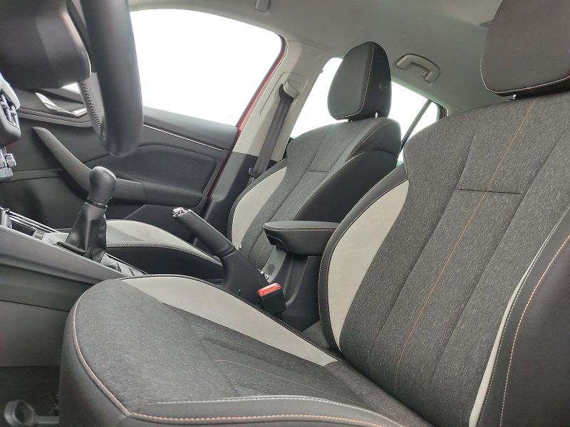 Škoda Scala (2025) Top Selection 1,0 Tsi 85 Kw - fotka 22 z 34
