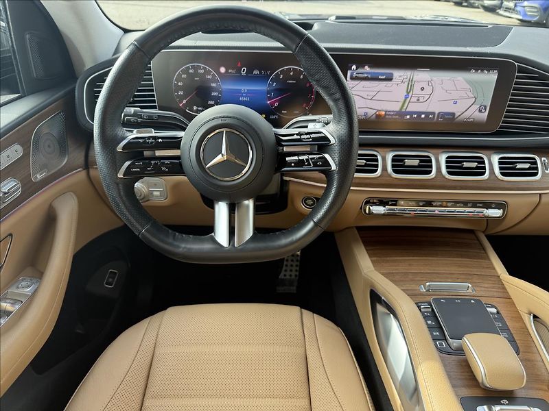 Mercedes-Benz GLS 450 4MATIC AMG linie - fotka 12 z 13