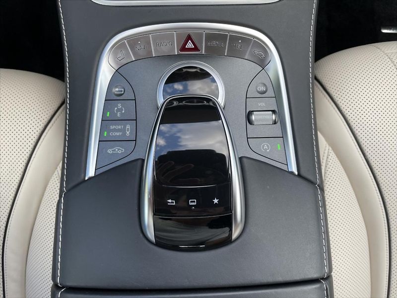 Mercedes-Benz Třídy S S 350 d 4Matic - fotka 21 z 33