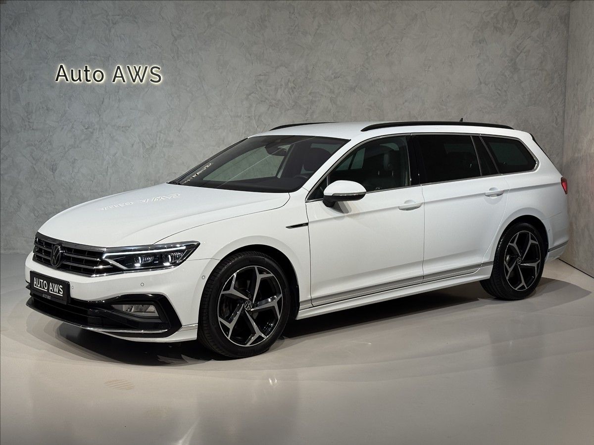 Volkswagen Passat 2,0 TDi  DSG R-Line Virtual IQ