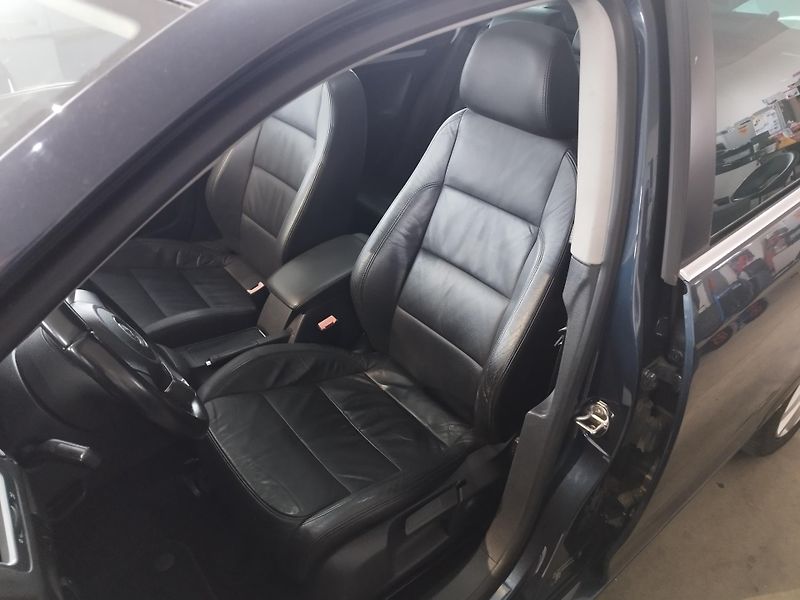 Volkswagen Golf (2010) 1,4TSI,90KW,PANOR,ALU,KŮŽE - fotka 19 z 29