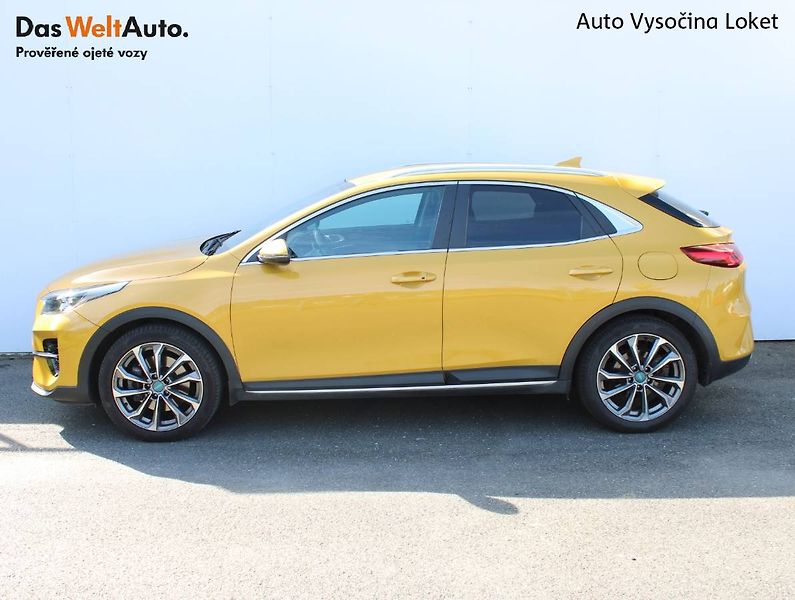 Kia XCeed (2020) 1.6 T-GDI 150kW automat LED - fotka 3 z 32