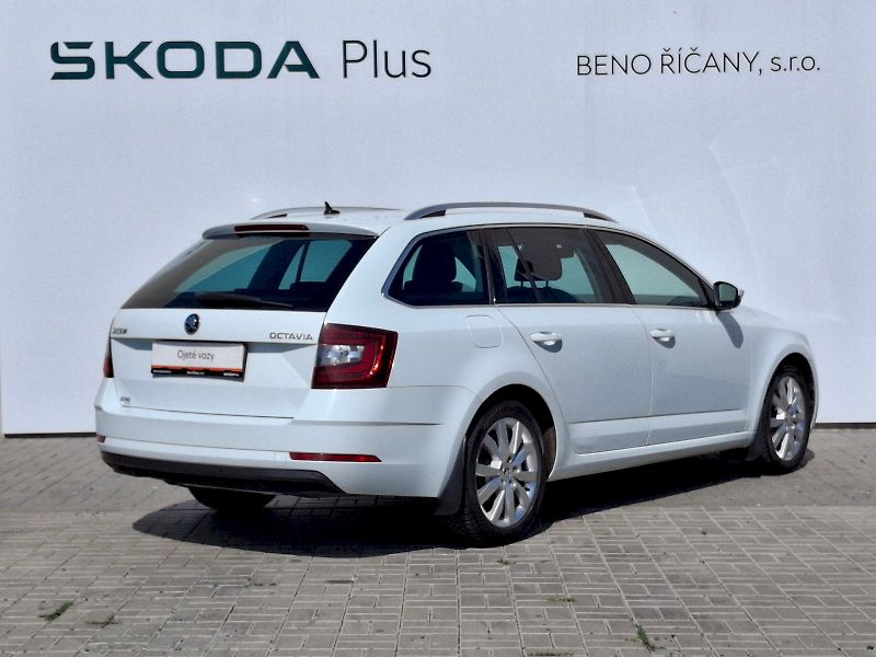 Škoda Octavia (2017) Combi Style Plus 1,4TSi 110kW - fotka 2 z 35