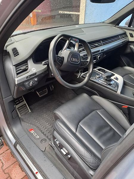 Audi Q7 (2017) - fotka 25 z 28