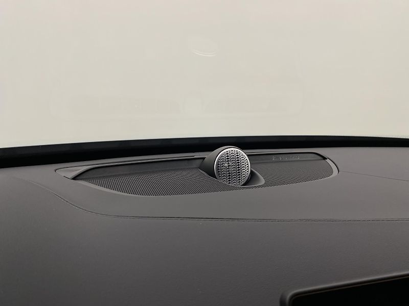 Volvo XC90 (2026) T8 AWD Plug-in BRIGHT PLUS 7m - fotka 40 z 73