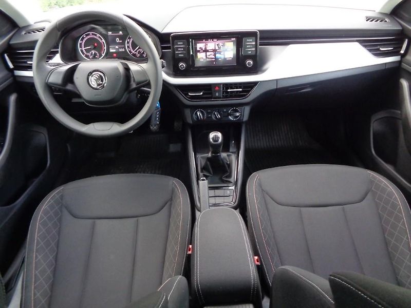 Škoda Scala 1.0 TSi Ambition  81kW - fotka 12 z 23
