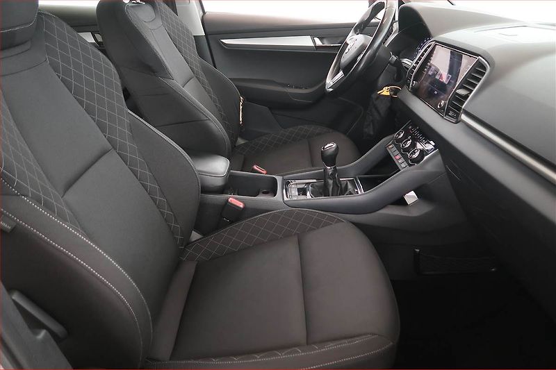 Audi A4 (2009) 2.0 TDI, Xenony, Tempomat - fotka 7 z 15