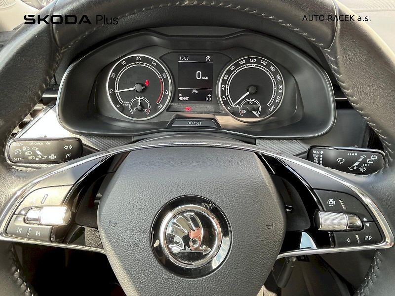 Škoda Kamiq (2023) 1.0 TSI 81 kW Ambition - fotka 5 z 27