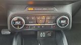 Ford Focus 1.5 EcoBlue Titanium Automat - náhled 25