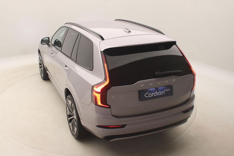 Volvo XC90 (2026) T8 AWD Plug-in DARK PLUS 7m - fotka 17 z 78