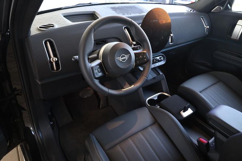 Mini Countryman C - fotka 2 z 16