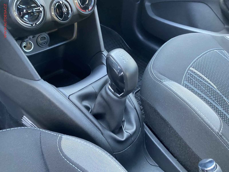 Peugeot 208 (2016) 1.2 PT, 1.maj,ČR, Active - fotka 14 z 14