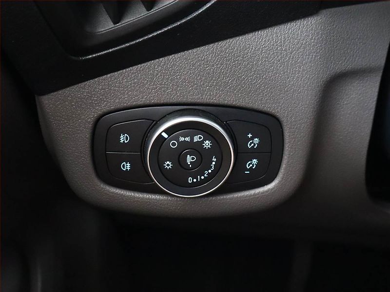 Ford Tourneo Connect (2019) Maxi Titanium 1.5 TDCi, 7Míst - fotka 18 z 20