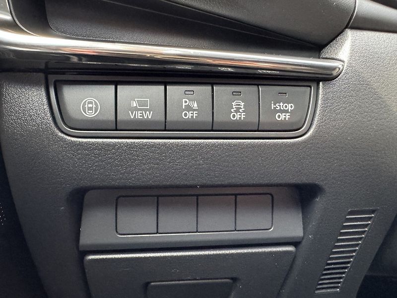 Mazda 3 (2019) 2.0i G122 LED Navi Bose Kamera - fotka 8 z 50
