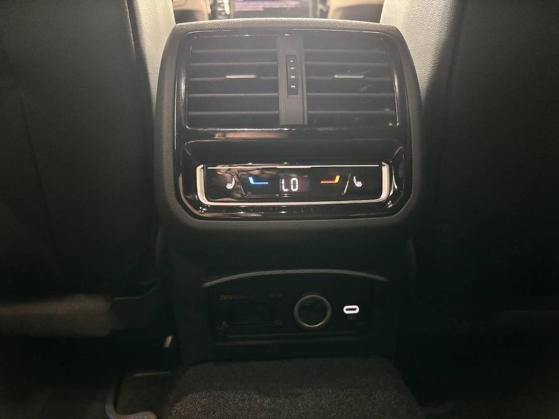 Volkswagen Arteon Shooting Brake (2024) R 2.0 TSI 4Motion (235kW/320k) - fotka 21 z 28