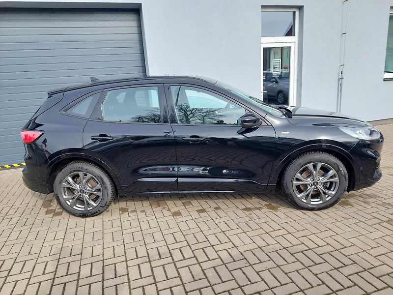 Ford Kuga (2021) III. TDCi ST Line  88kW - fotka 5 z 45