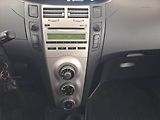 Toyota Yaris (2008) 1.3 - náhled 12