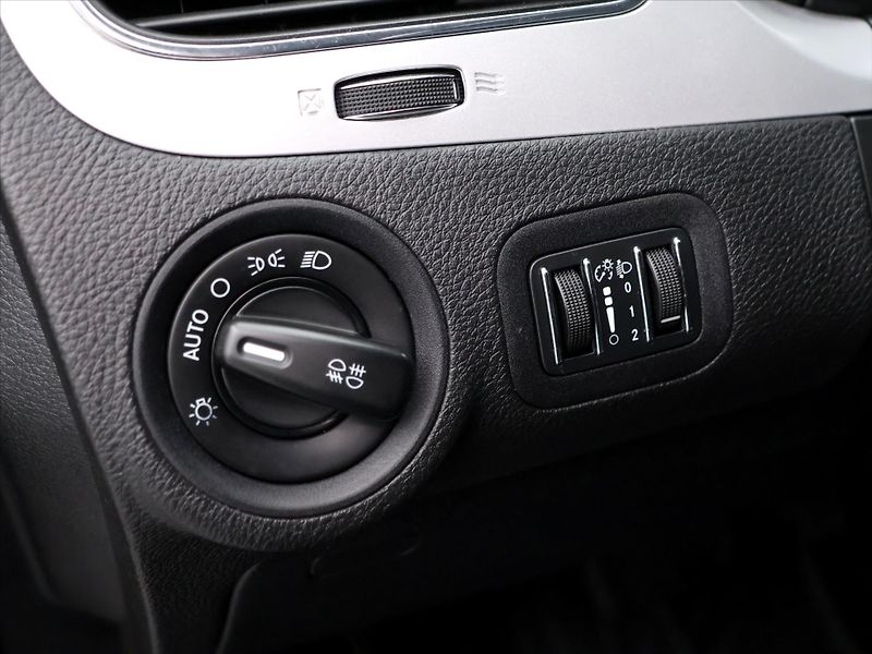 Fiat Freemont 2,0 Multijet 125kW Urban Aut - fotka 17 z 33