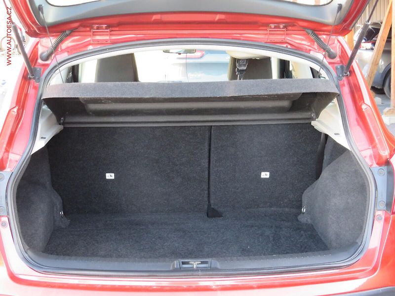 Nissan Qashqai (2009) 2.0i, AC, tempo - fotka 7 z 20