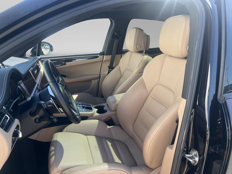 Porsche Macan S - fotka 15 z 28