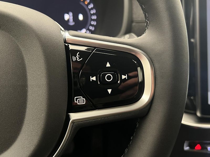 Volvo XC90 (2026) B5 AWD BRIGHT PLUS - fotka 20 z 47