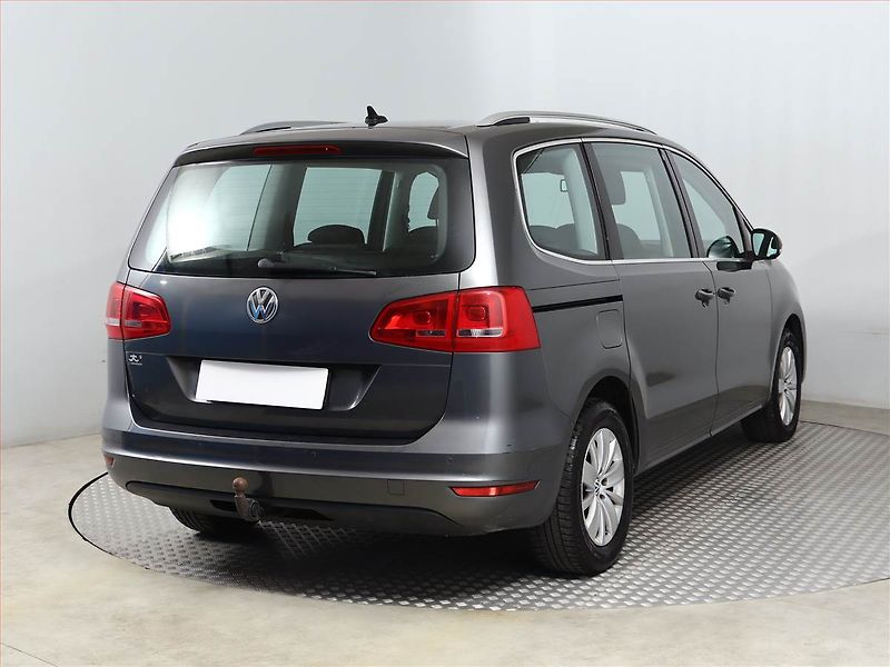 Volkswagen Sharan (2012) Highline 2.0 TDI, Tempomat - fotka 5 z 17