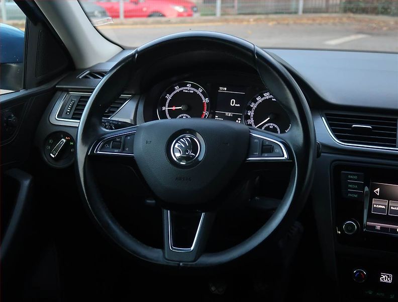 Škoda Rapid (2019) Style 1.0 TSI, Serv.kniha - fotka 19 z 19