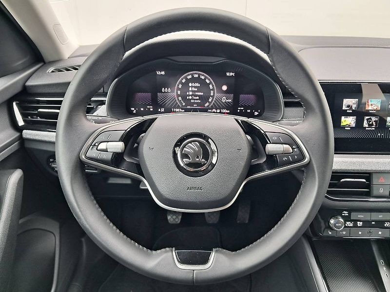 Škoda Scala (2024) SELECTION 130 let  1.0 TSI / 8 - fotka 6 z 29