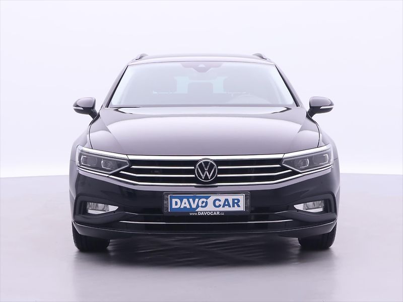 Volkswagen Passat 2,0 TDI 147kW DSG Matrix DPH - fotka 2 z 35