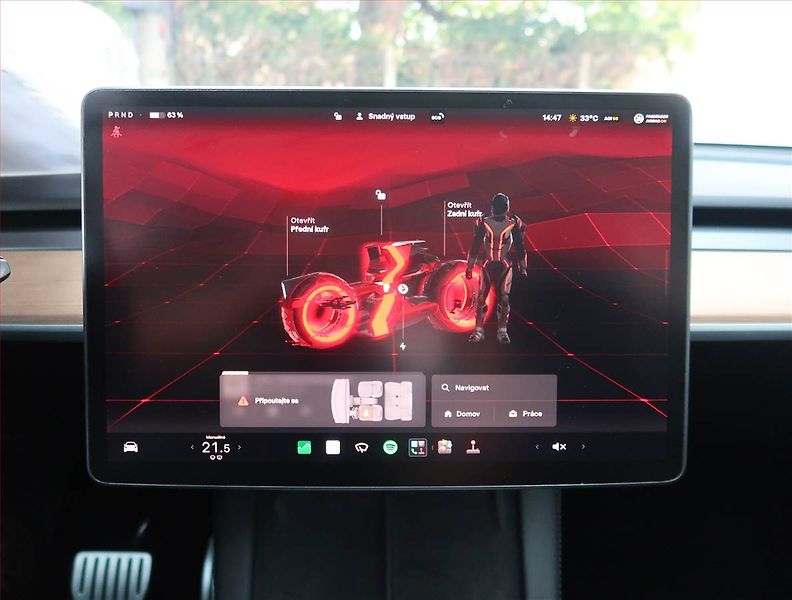 Tesla Model Y (2022) Performance 79kWh, SoH 92% - fotka 11 z 21