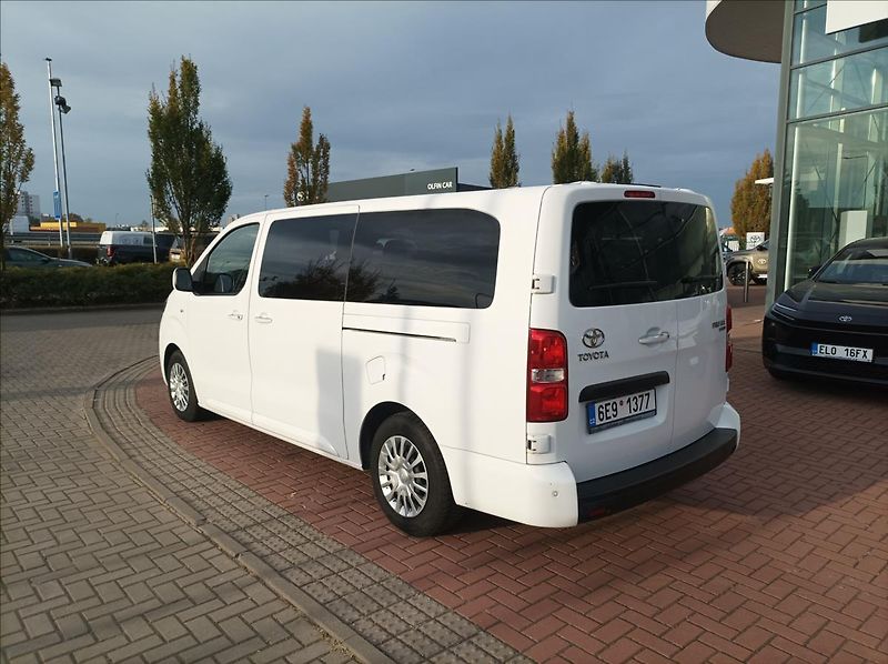 Toyota ProAce Verso 2,0 Shuttle Business 8S L2 - fotka 3 z 20