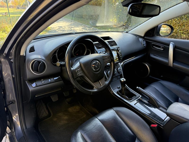 Mazda 6 2.5 Exclusive - fotka 27 z 33