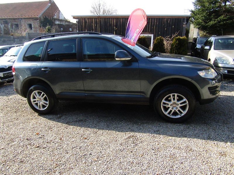 Volkswagen Touareg (2008) 2.5 TDI 4X4  PRUŽINY - fotka 8 z 38