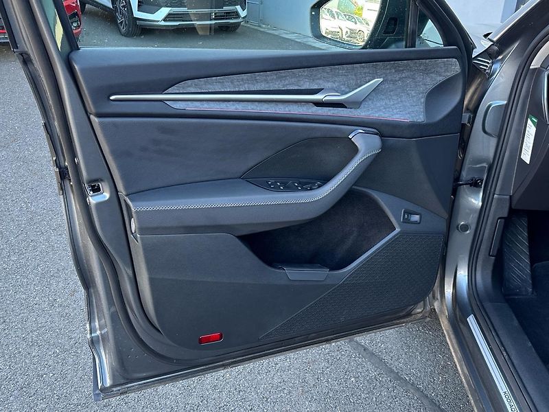 Škoda Kodiaq Exc.Sel.7míst - fotka 13 z 31