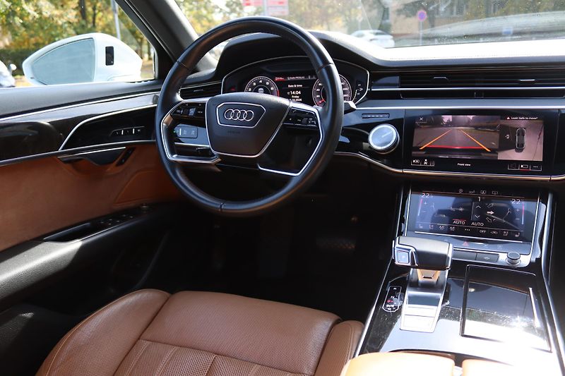Audi A8 - fotka 43 z 68