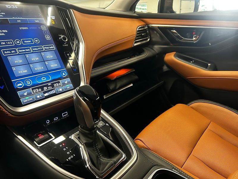 Subaru Outback (2022) 2.5 TOURING 2022 | Záruka - fotka 39 z 44