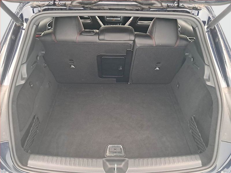 Mercedes-Benz GLA (2018) 250 4MATIC - fotka 14 z 17