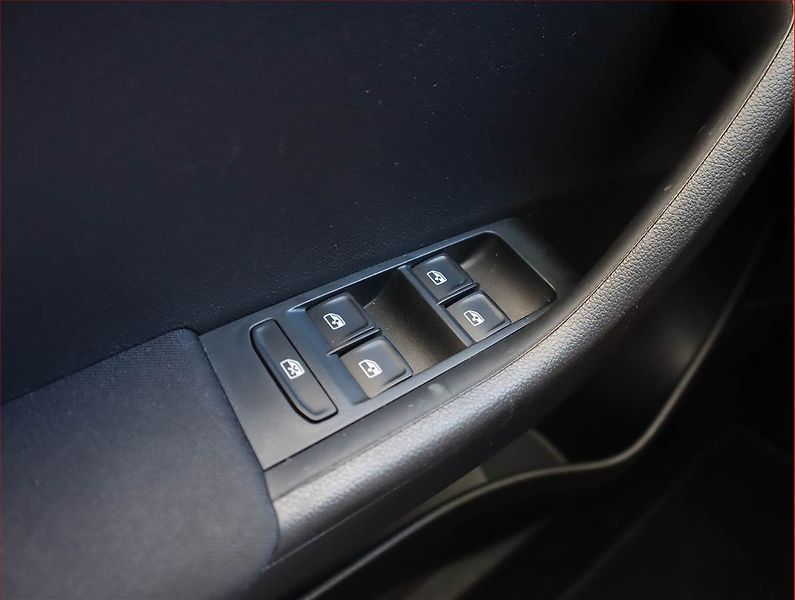 Škoda Fabia (2017) Style 1.4 TDI, Serv.kniha - fotka 13 z 19