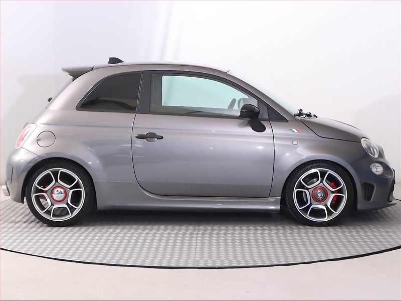 Fiat 500 (2014) Abarth 595, Serv.kniha, Navi - fotka 6 z 17