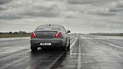 Jaguar XJR575.