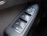 Mercedes-Benz Třídy E (2011) Avantgarde E 350 CDI 4MATIC - náhled 17