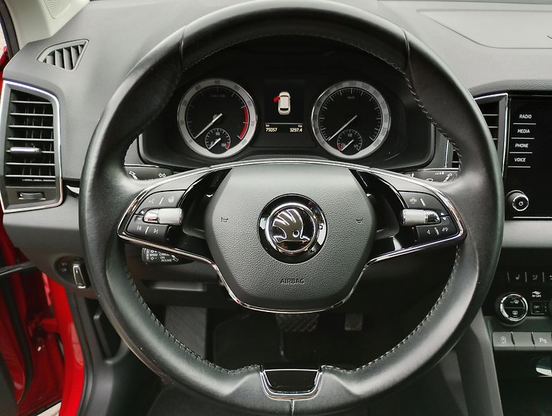 Škoda Karoq (2022) 1.5 TSI 150k DSG - fotka 12 z 26