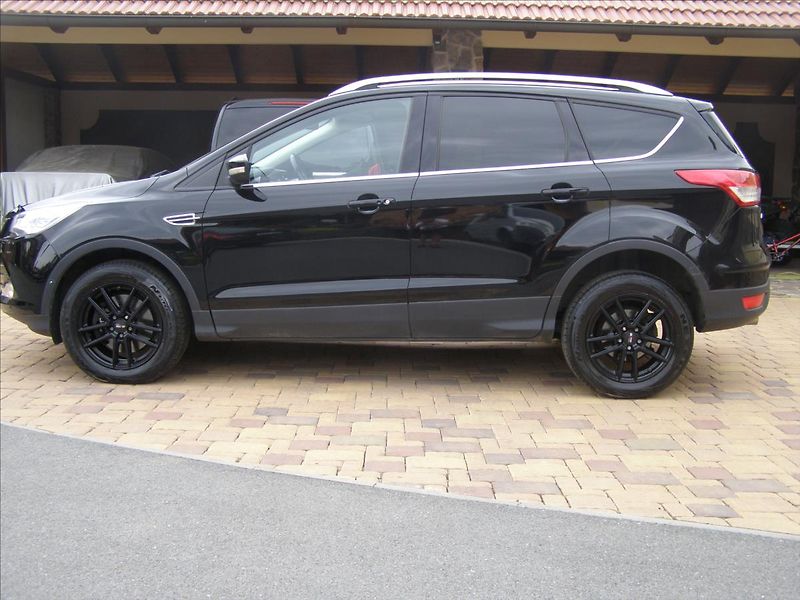 Ford Kuga 2,0   150PS  PANORAMA - fotka 2 z 35