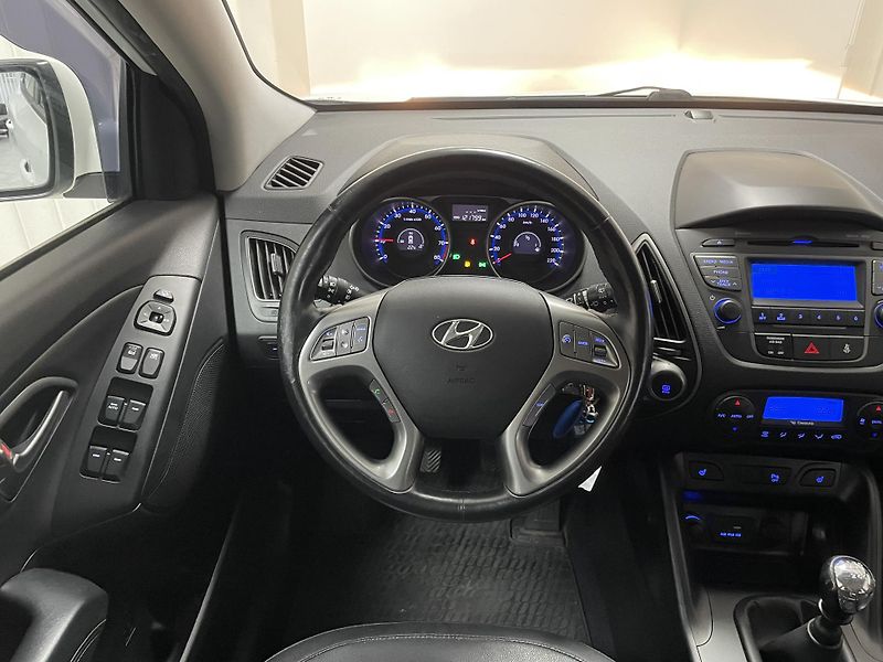 Hyundai ix35 1.6 GDi ČR REZERVACE  - fotka 23 z 27