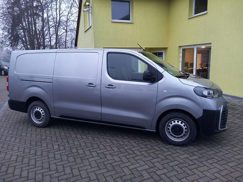 Toyota ProAce (2024) 2,0D 2x ŠOUPAČKY , AUTOMAT - fotka 7 z 35
