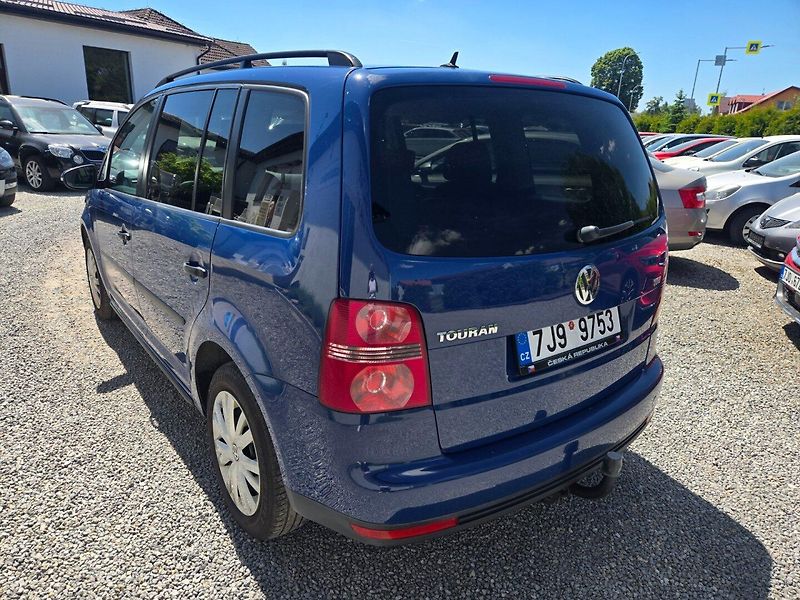 Volkswagen Touran (2009) 1.9 TDI Serviska,Rozvody - fotka 5 z 25