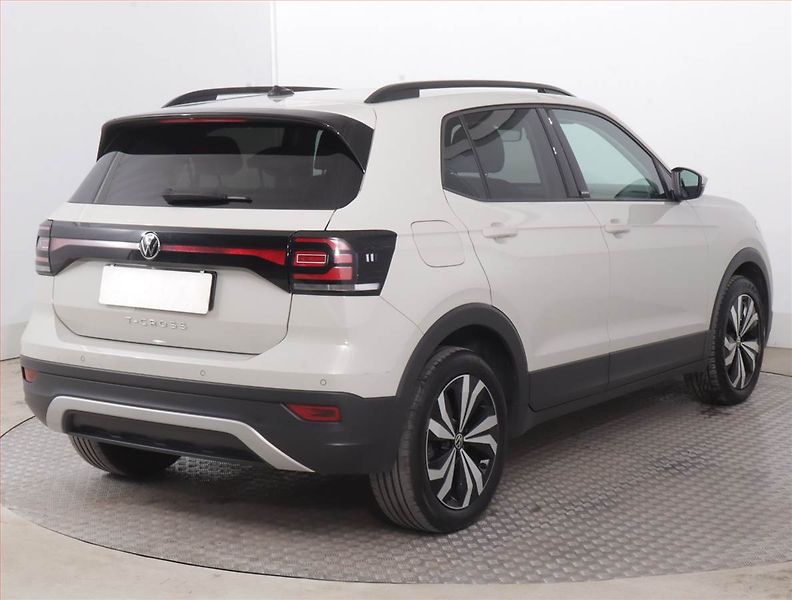 Volkswagen T-Cross (2022) Life 1.0 TSI, Serv.kniha - fotka 5 z 15