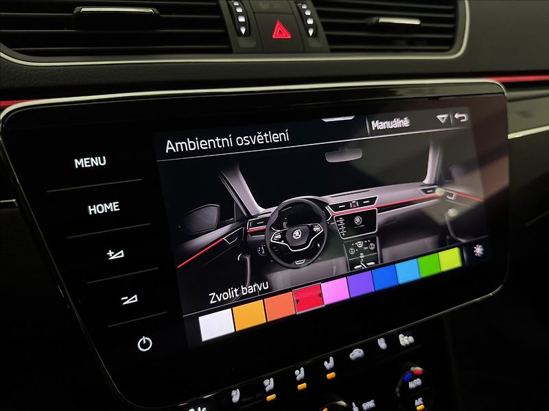 Škoda Superb 1,4 TSi  DSG iV L&K LED Assist - fotka 42 z 50